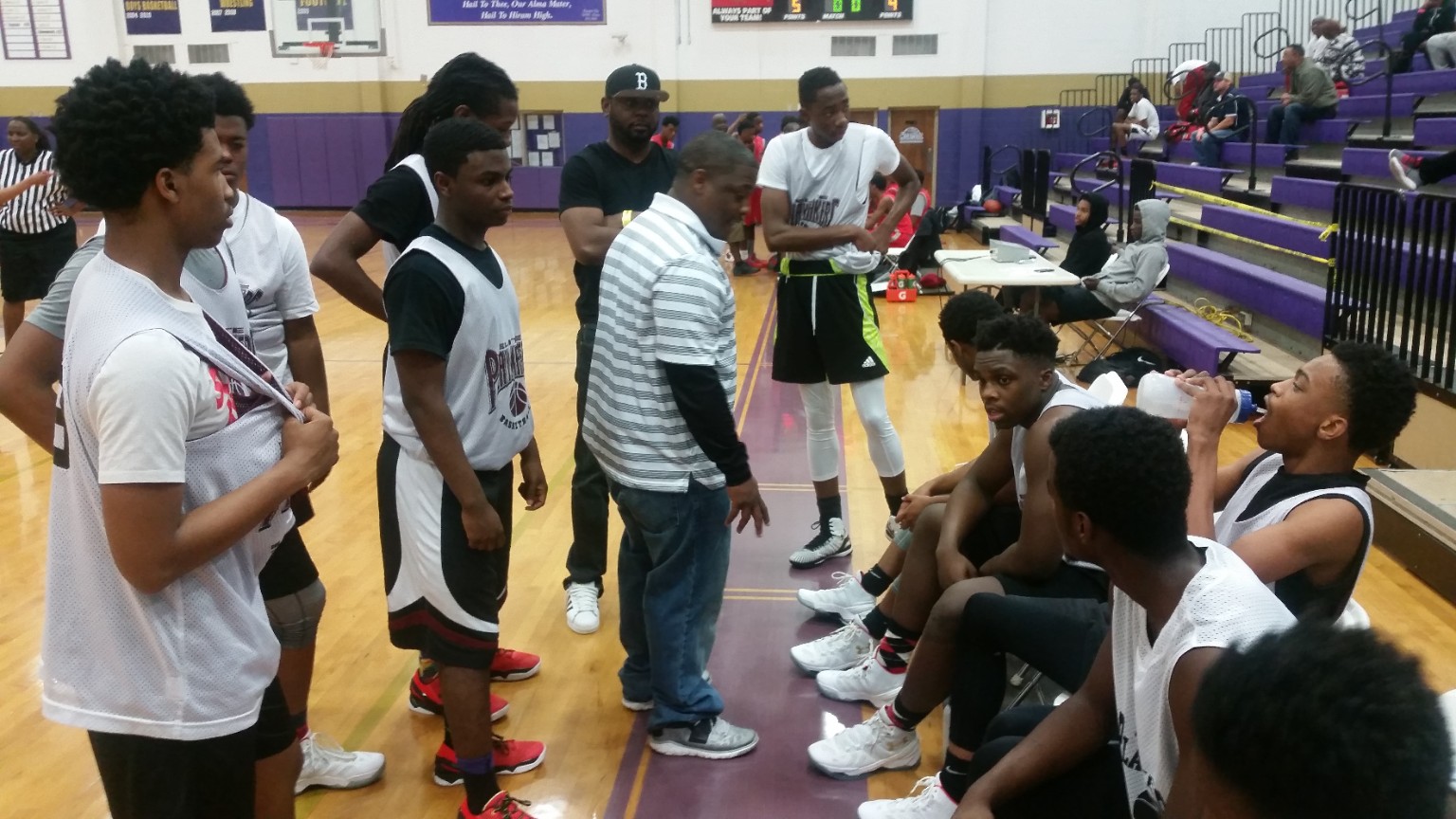 Elite Playmakers 2016 team huddle